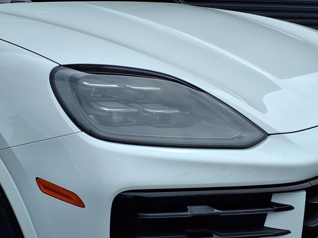 2025 Porsche Cayenne E-Hybrid photo 30