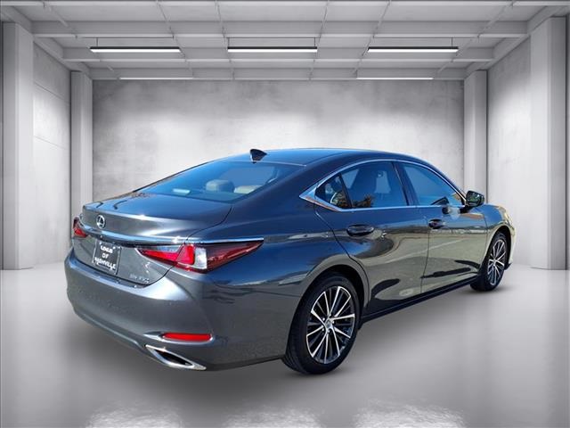 2025 Lexus ES 350 photo 3