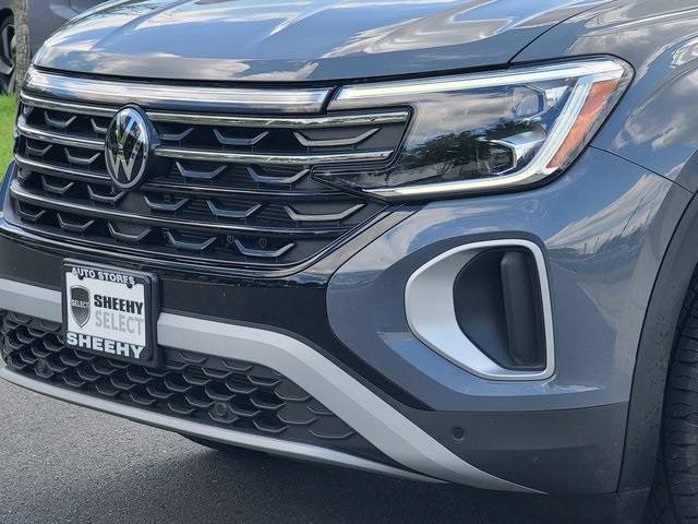 2025 Volkswagen Atlas Peak Edition photo 3