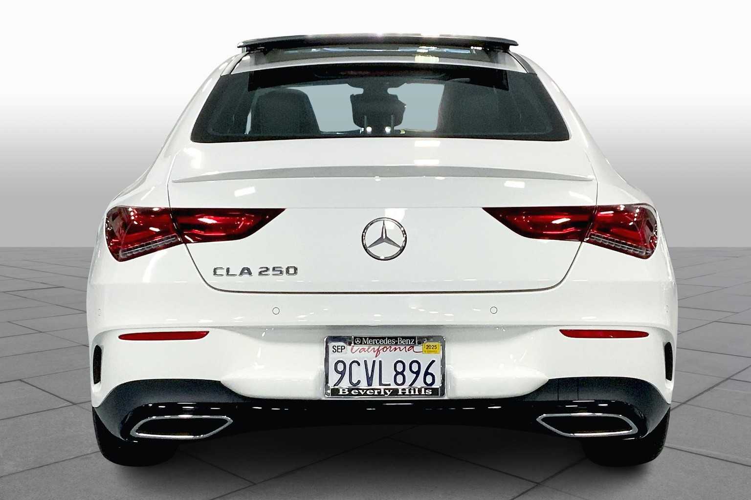 2022 Mercedes Benz CLA 250 photo 4