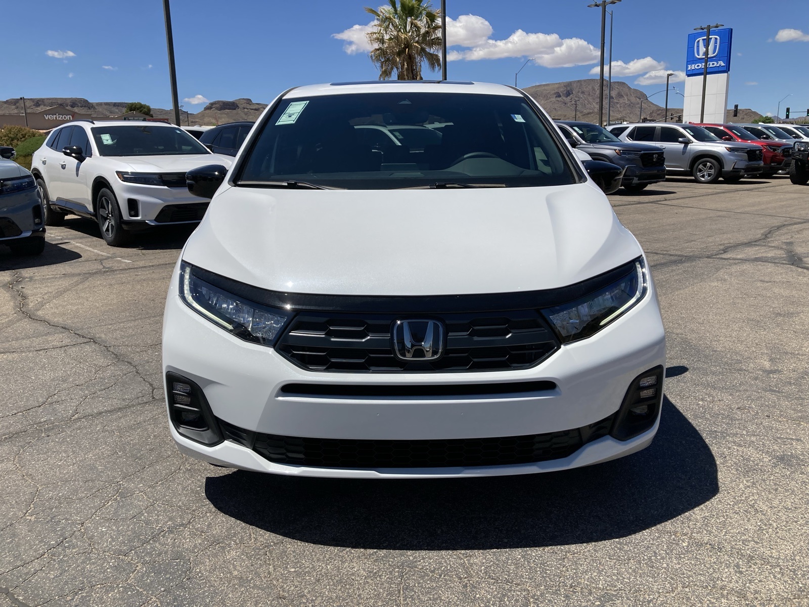 2025 Honda Odyssey photo 2