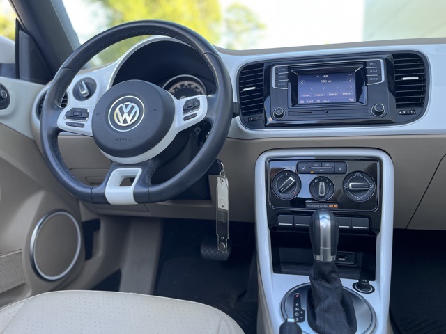 2019 Volkswagen Beetle Convertible S photo 4