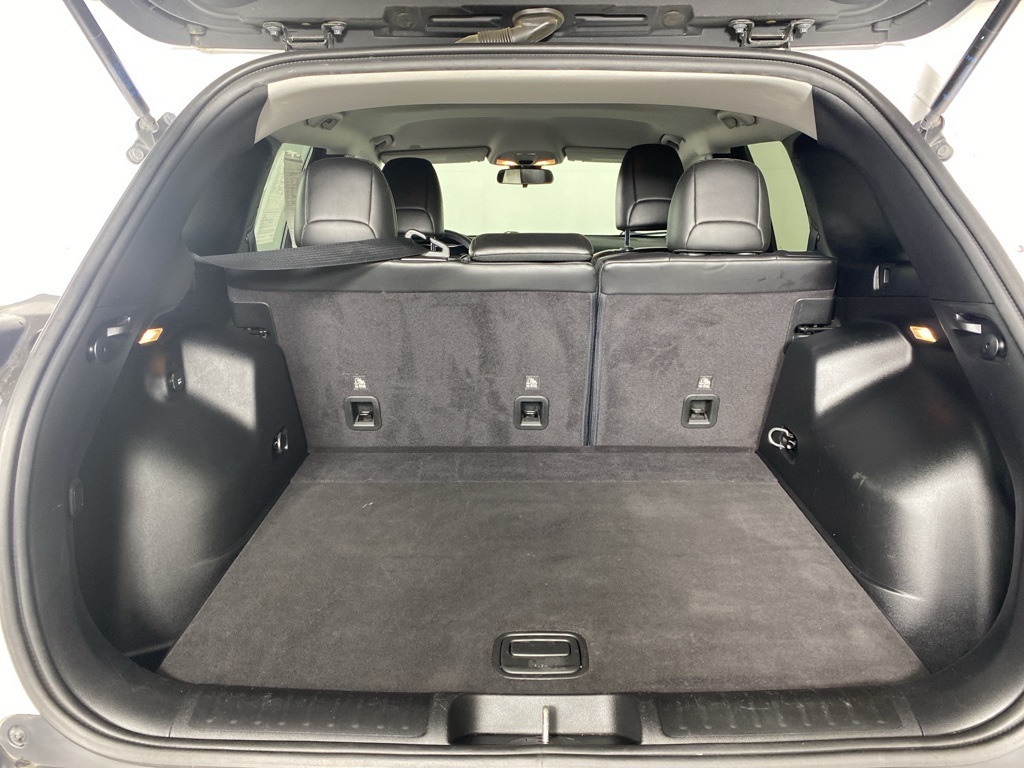 2019 Jeep Cherokee Latitude photo 19