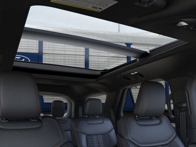 2025 Ford Explorer ST-Line photo 12