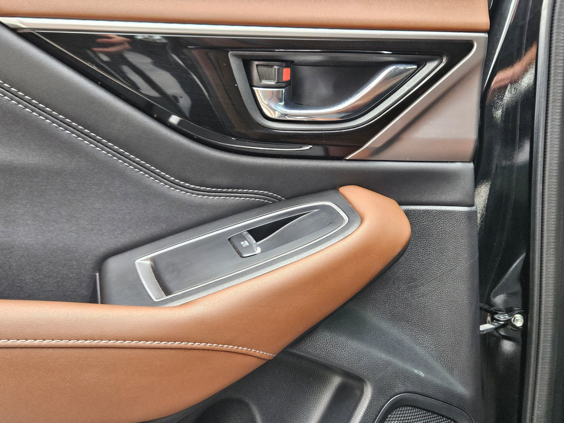 2022 Subaru Outback Touring photo 15