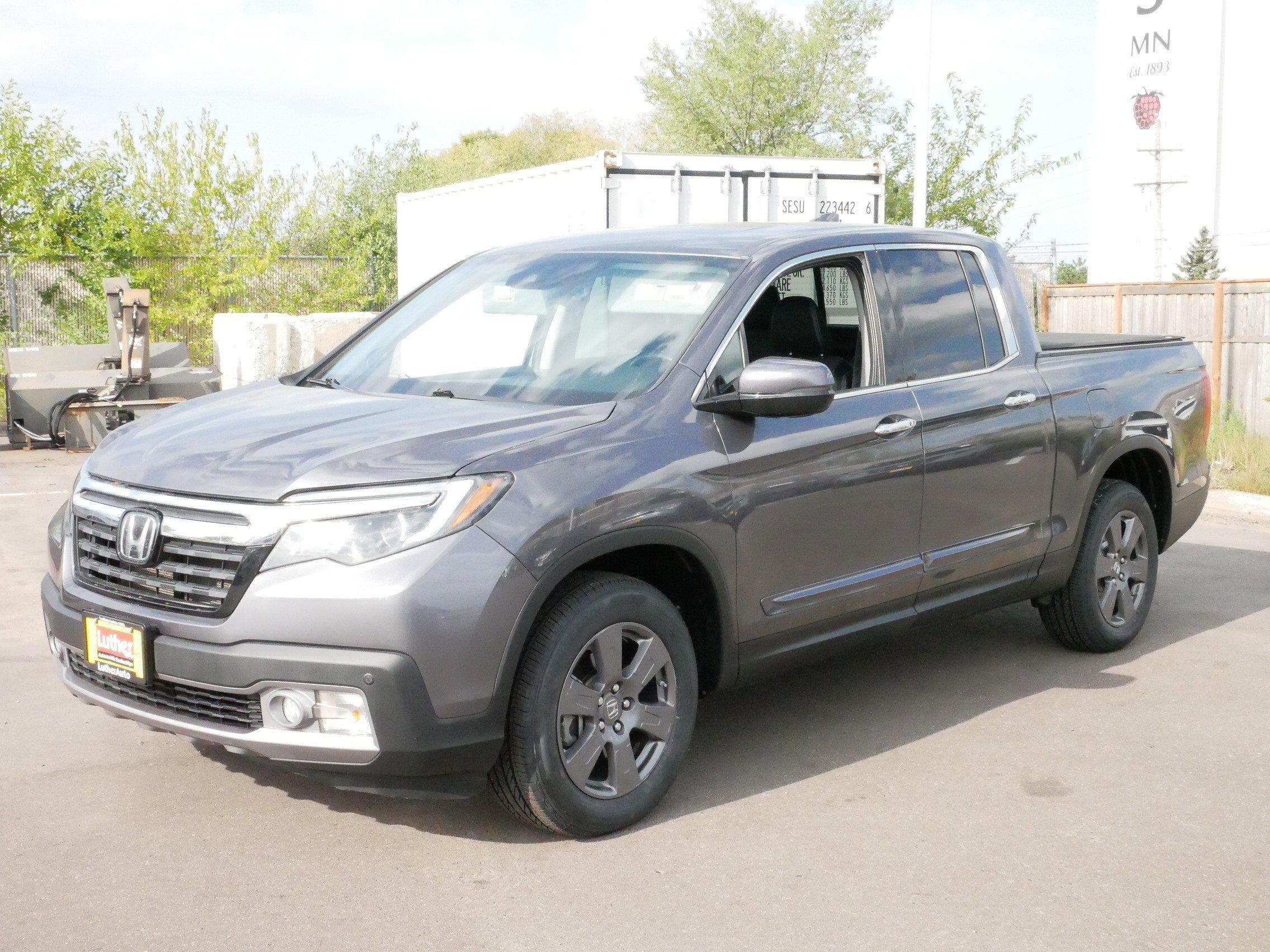 2020 Honda Ridgeline RTL-E photo 3