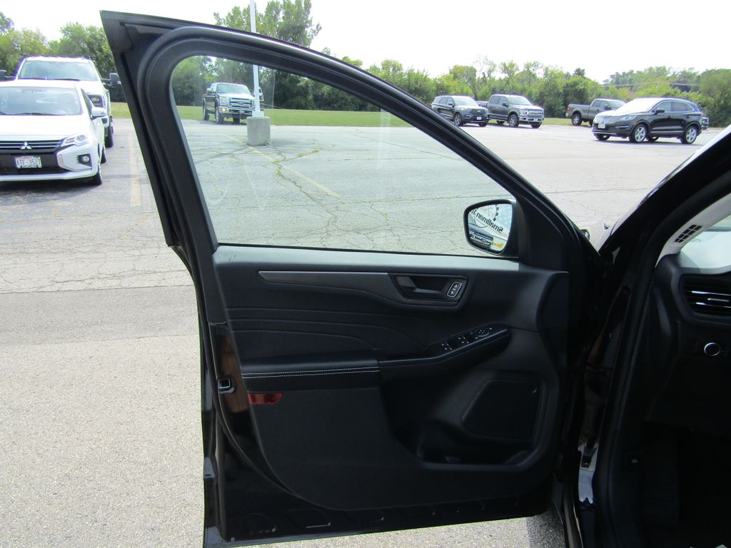 2025 Ford Escape Active photo 15