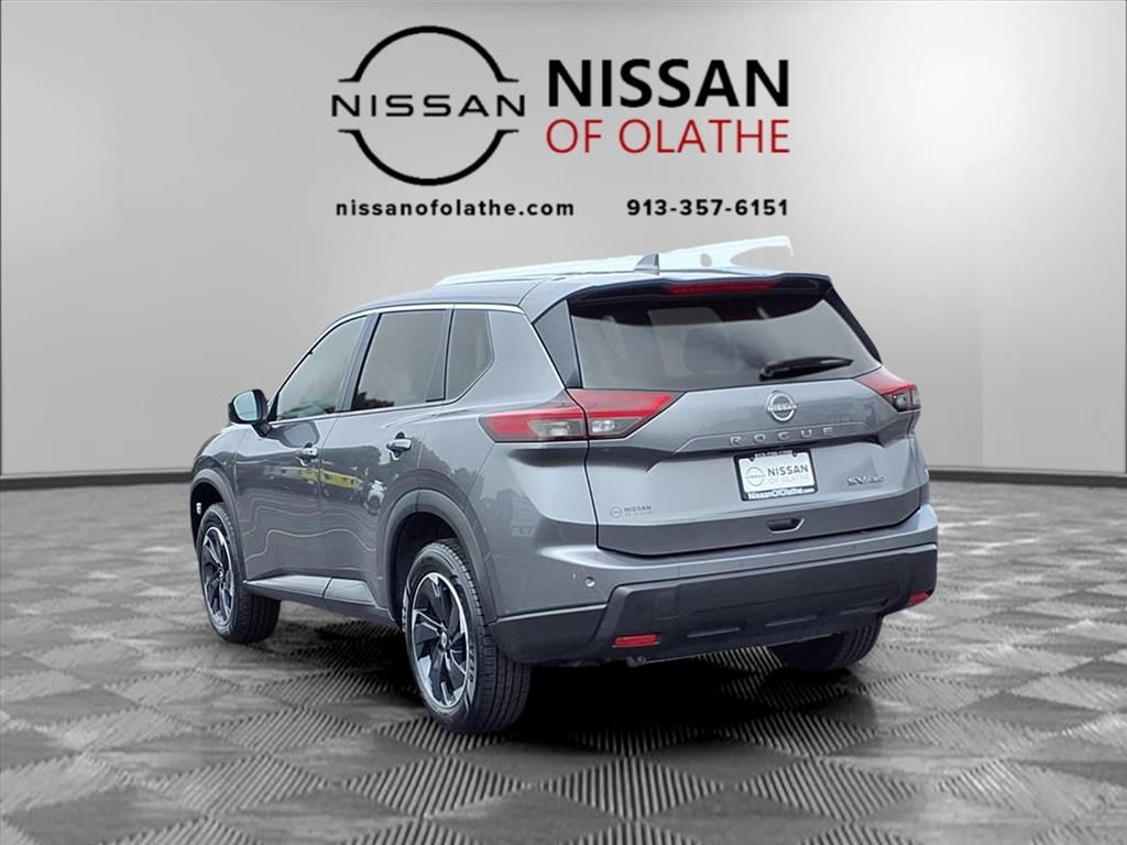 2024 Nissan Rogue SV photo 2