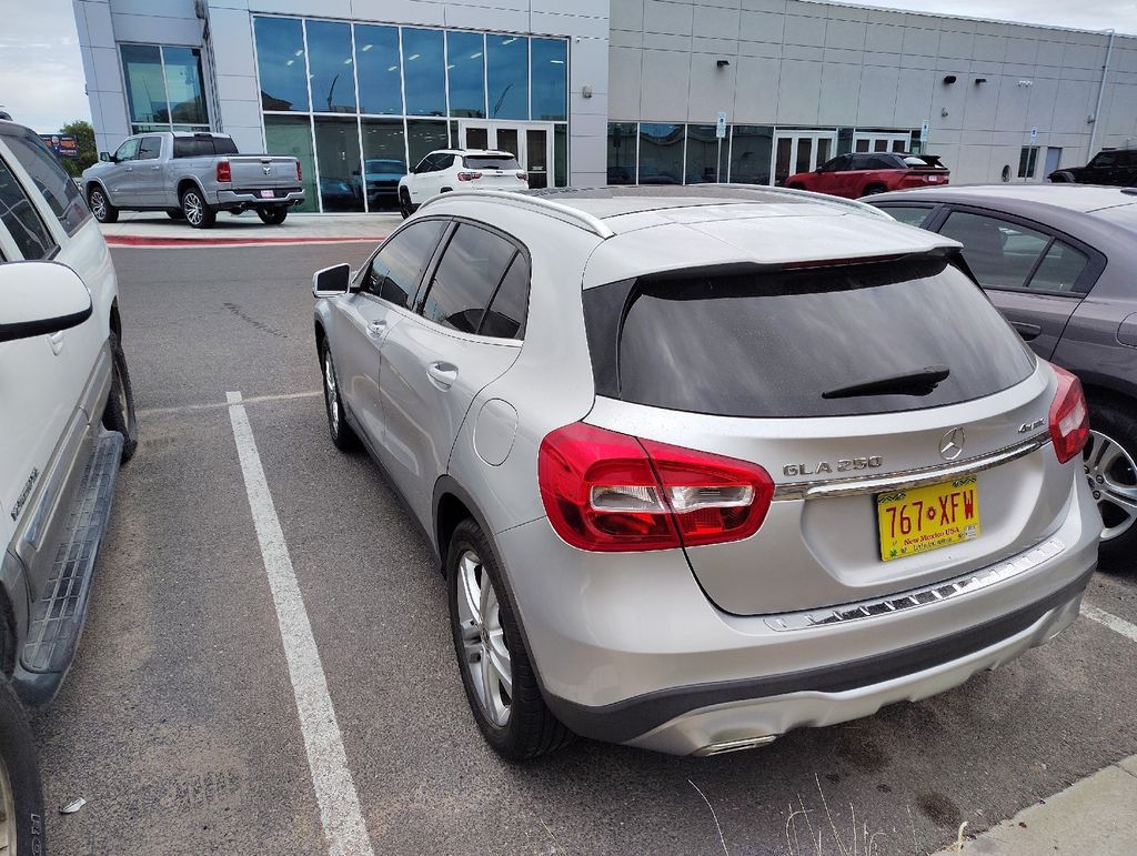 2019 Mercedes Benz GLA 250 4MATIC photo 3