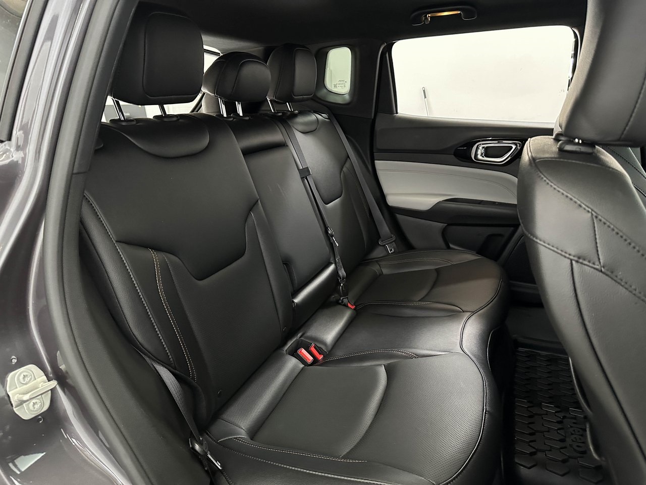 2024 Jeep Compass Limited photo 13