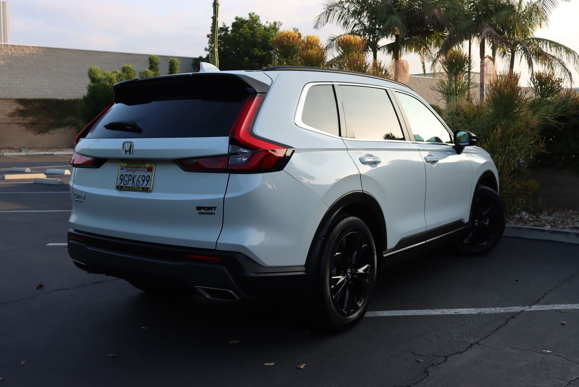 2023 Honda CR-V Hybrid Sport Touring photo 2