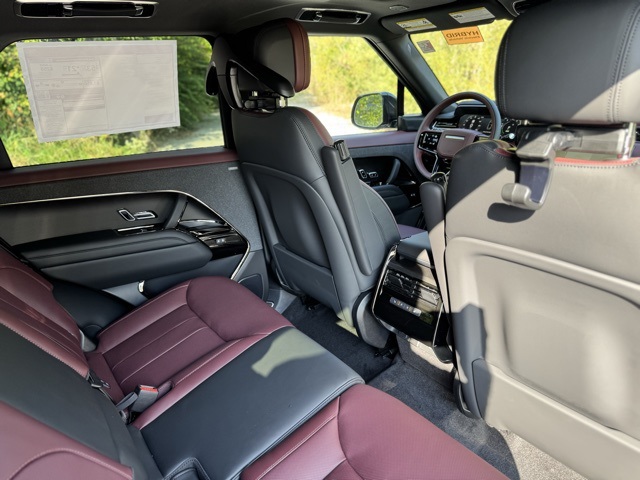 2025 Land Rover Range Rover Sport SE photo 17