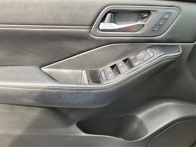 2023 Nissan Rogue SL photo 33