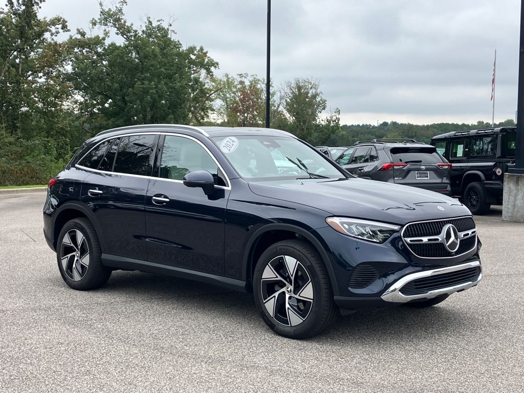 2024 Mercedes-Benz GLC GLC300's photo