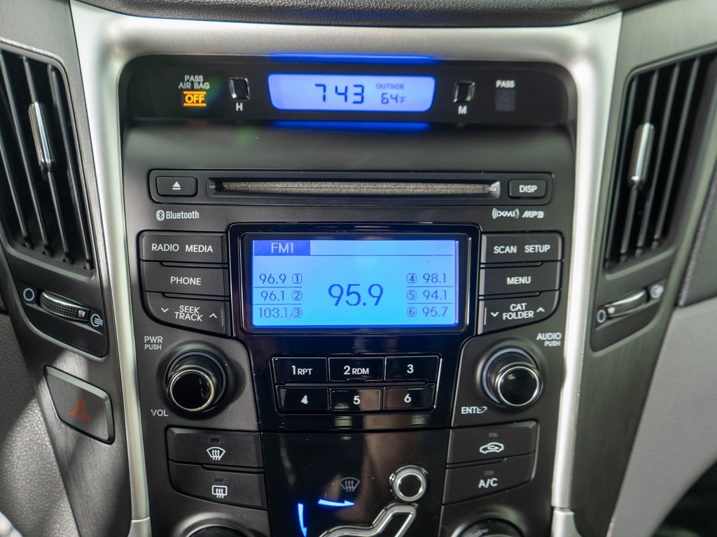 2012 Hyundai Sonata GLS photo 18
