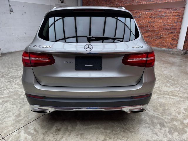 2019 Mercedes Benz GLC 300 4MATIC photo 4