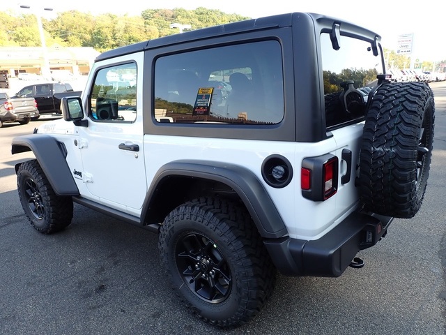 2025 Jeep Wrangler Willys photo 3