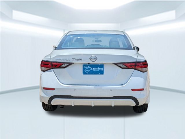 2025 Nissan Sentra SV photo 3
