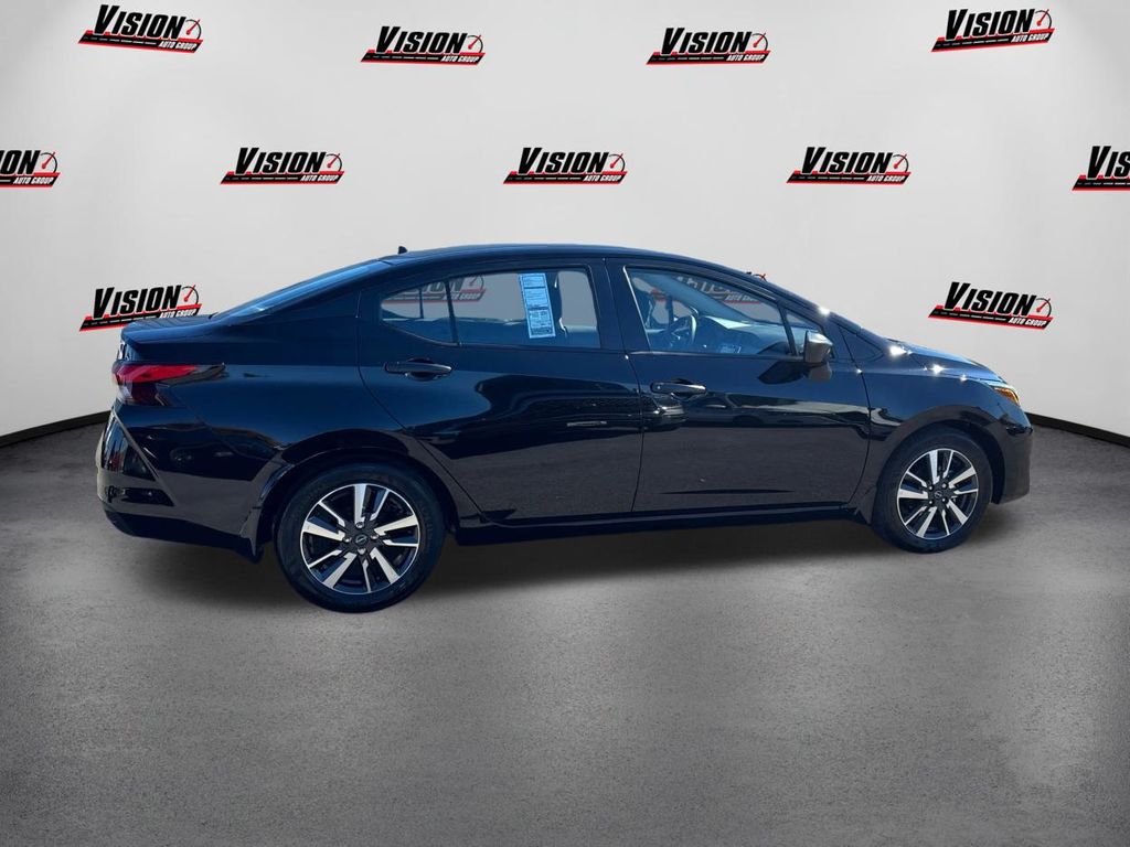 2025 Nissan Versa 1.6 S photo 4
