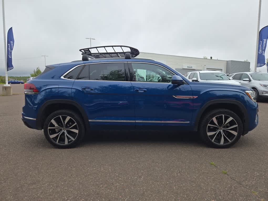 2025 Volkswagen Atlas Cross Sport SEL Premium R-Line photo 4