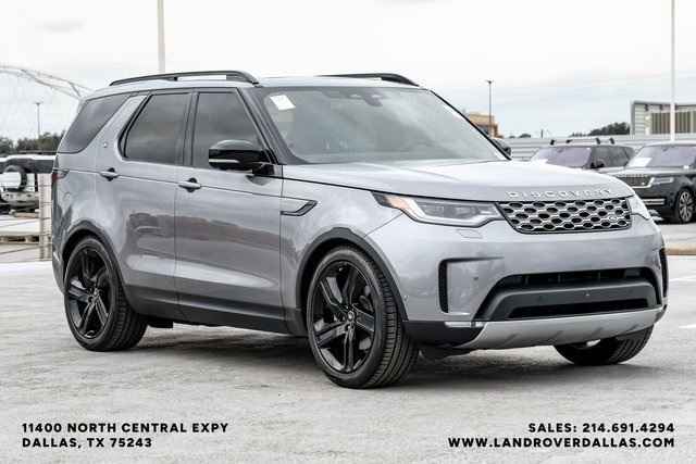 2025 Land Rover Discovery S photo 4