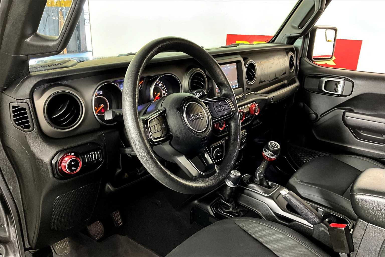 2022 Jeep Gladiator Sport photo 14