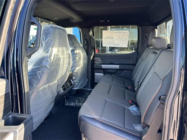 2025 Ford F-150 Lariat photo 4