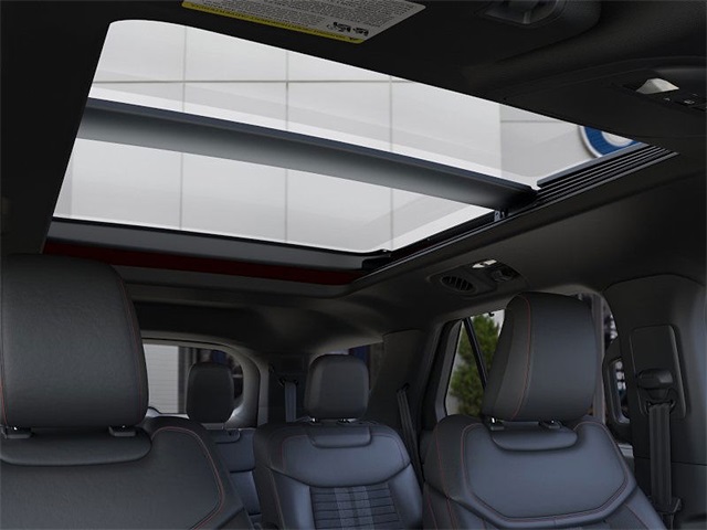 2025 Ford Explorer ST-Line photo 21