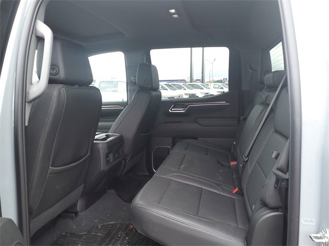 2025 Chevrolet Silverado 1500 RST photo 13