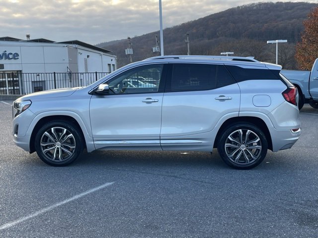 2020 Gmc Terrain Denali photo 2