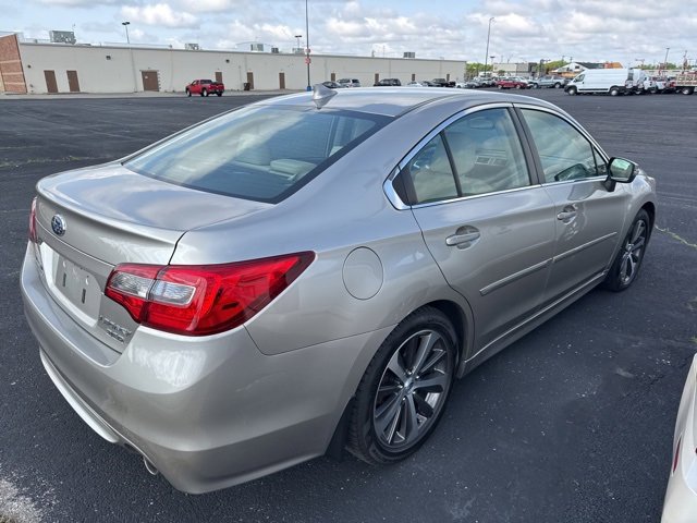 2017 Subaru Legacy Limited photo 3