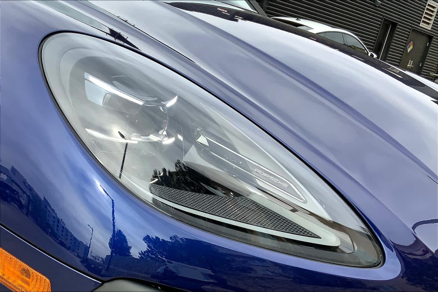 2024 Porsche Macan T photo 17