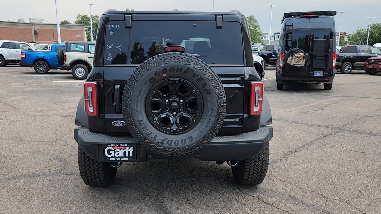 2025 Ford Bronco Badlands photo 25