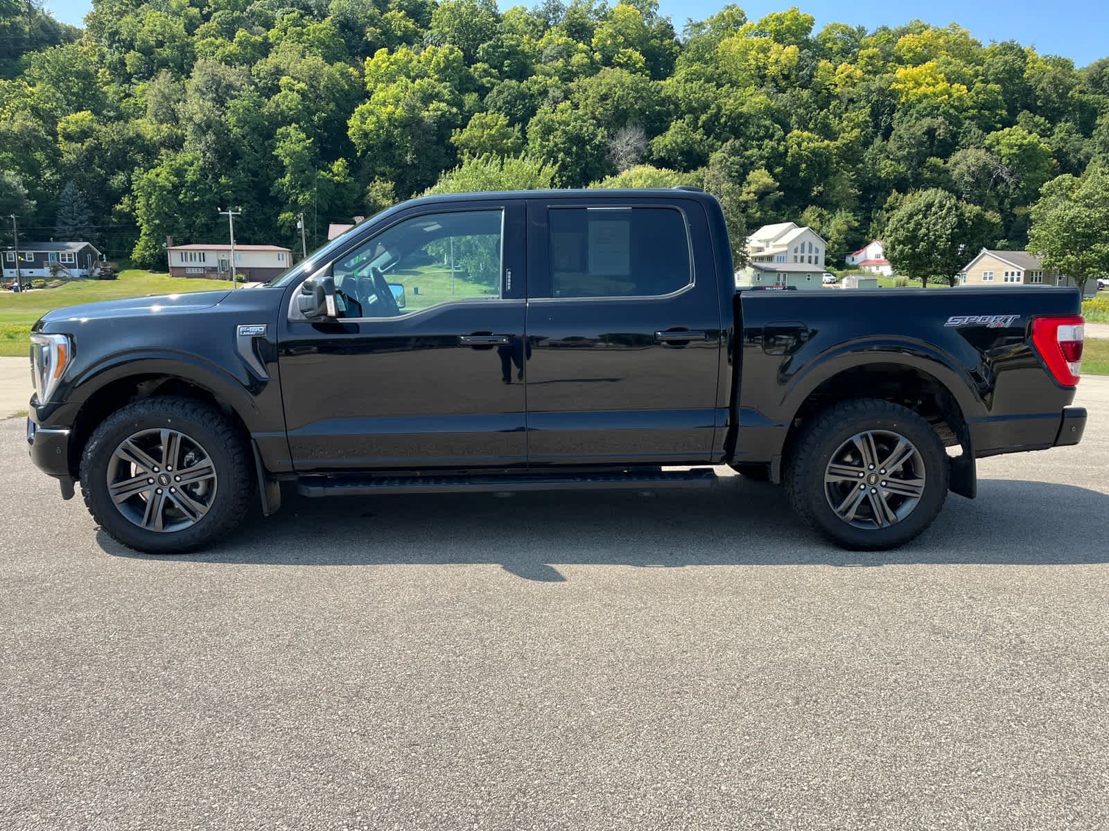 2021 Ford F-150 Lariat photo 8