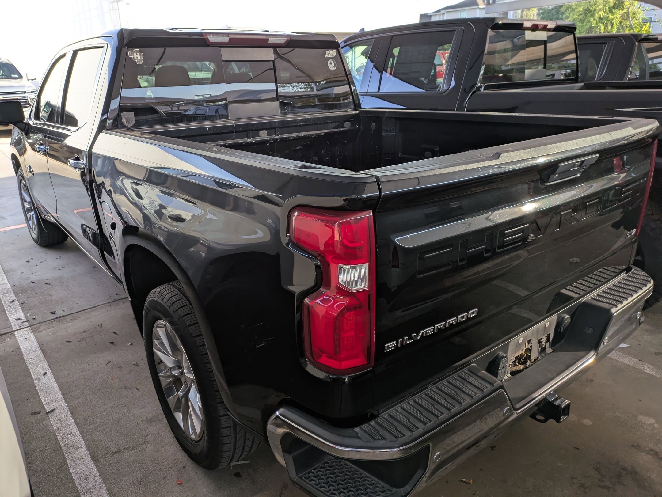 2019 Chevrolet Silverado 1500 LTZ photo 2