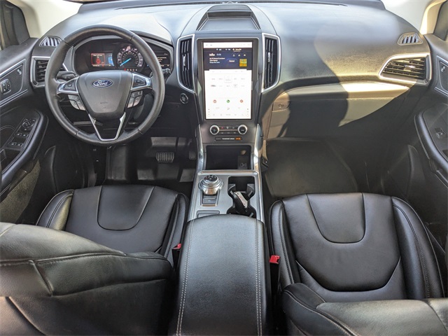 2022 Ford Edge Titanium photo 15