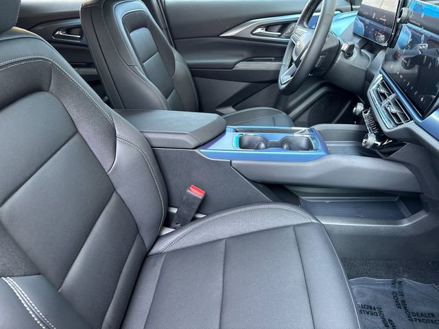 2025 Chevrolet Equinox EV 1LT photo 16