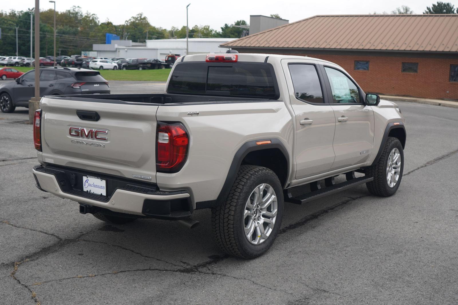 2026 Gmc Canyon Elevation photo 3