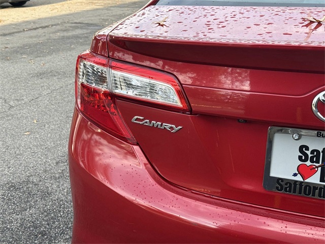 2014 Toyota Camry L photo 11