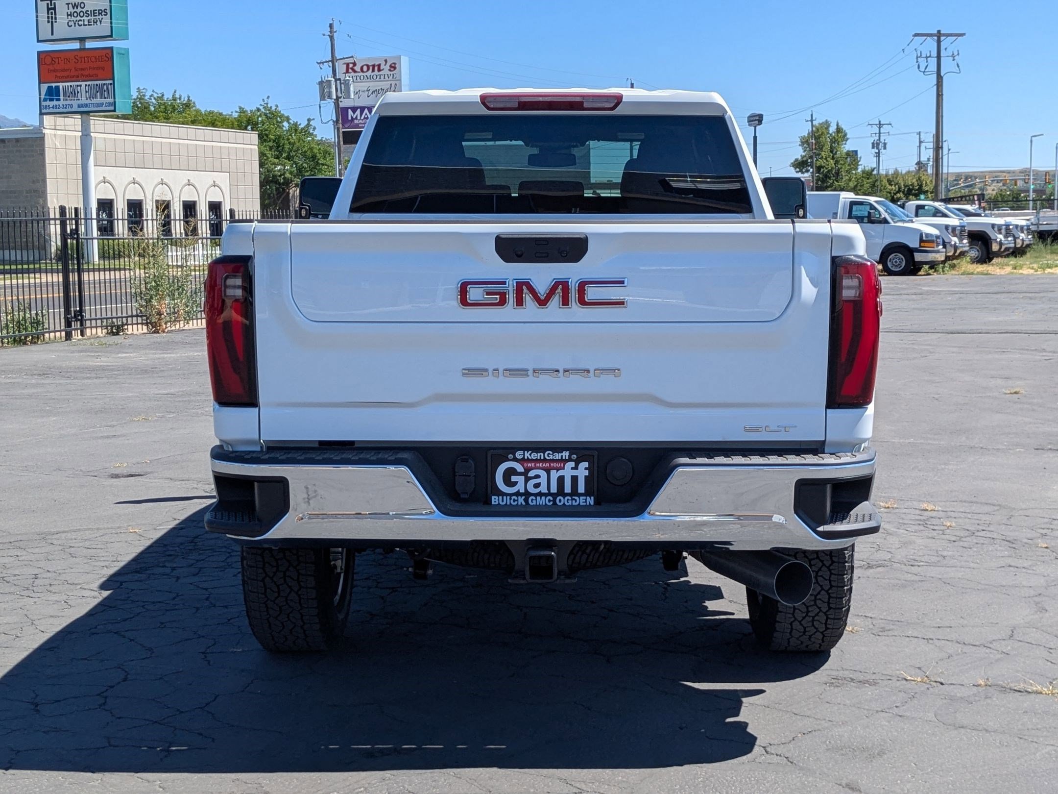 2025 Gmc Sierra 2500 HD SLT photo 3