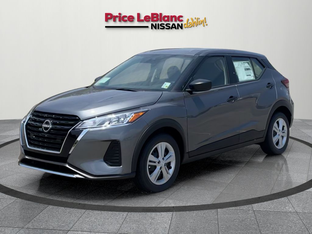 2025 Nissan Kicks Play S photo 2