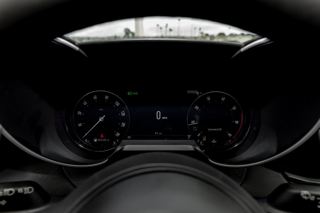 2025 Alfa Romeo Giulia Base photo 17