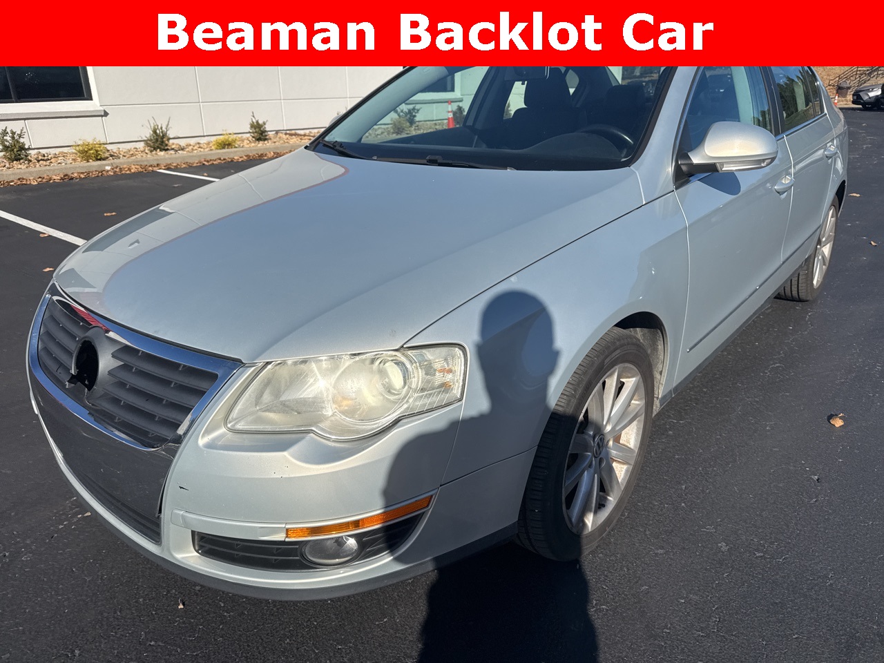 2010 Volkswagen Passat Komfort's photo