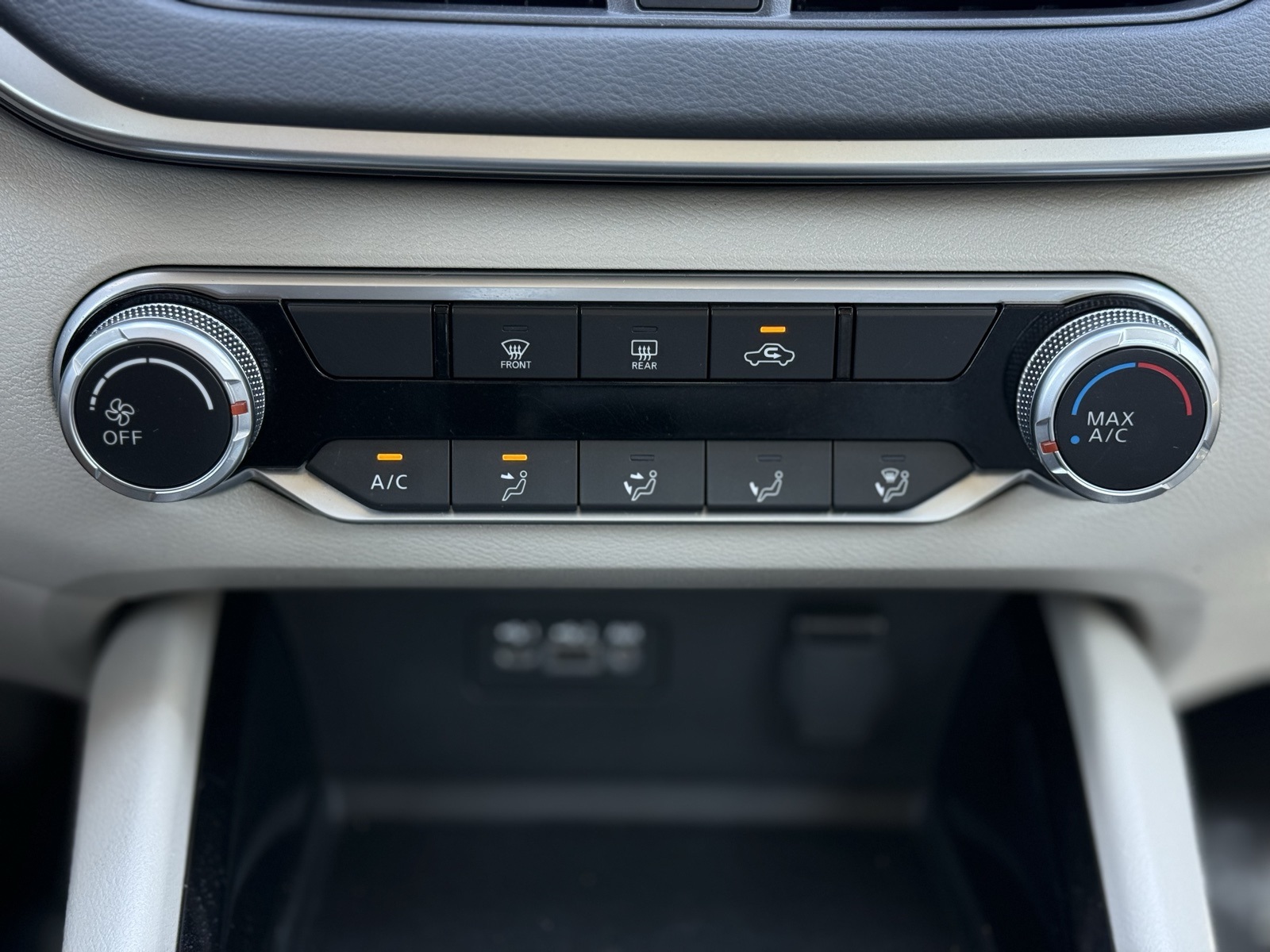 2021 Nissan Altima 2.5 SV photo 9