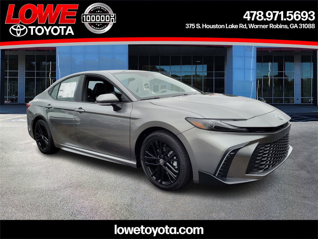 2026 Toyota Camry SE's photo