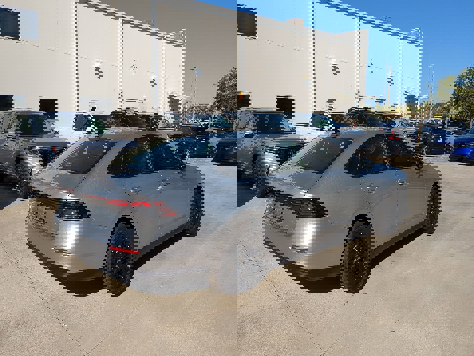 2025 Honda Accord SE photo 4