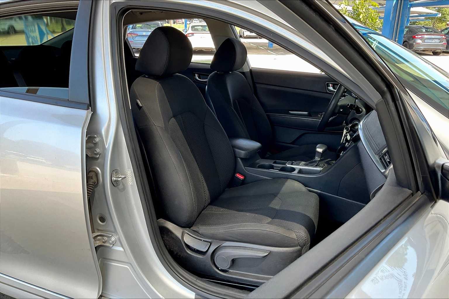 2020 Kia Optima LX photo 8