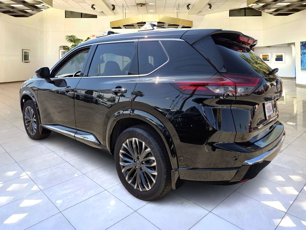 2025 Nissan Rogue Platinum photo 3