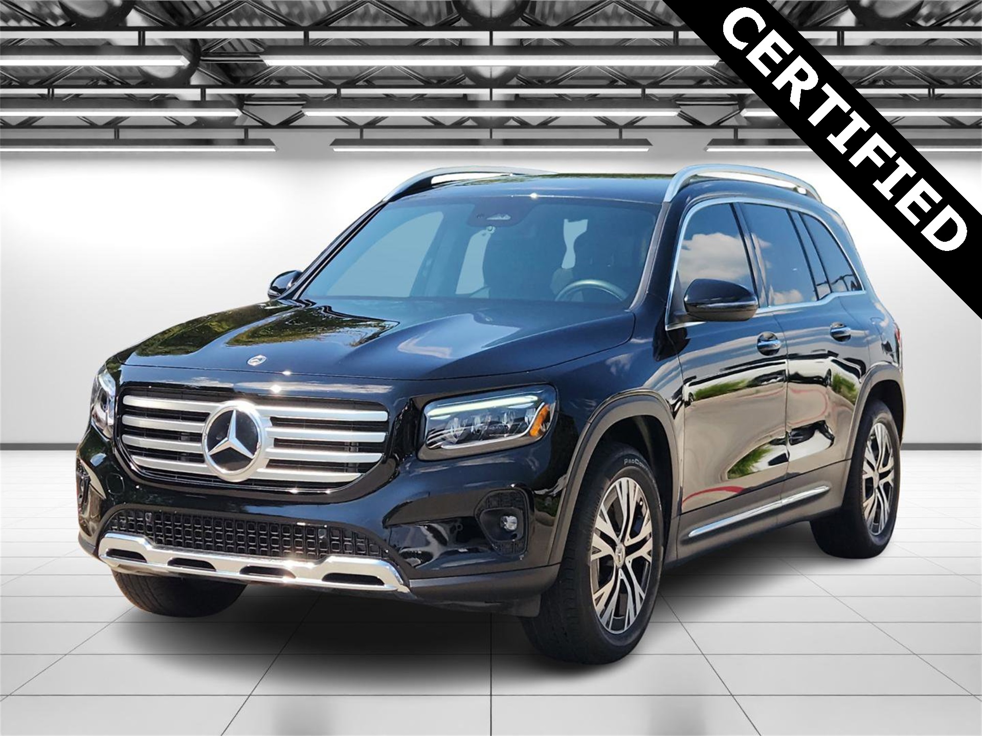 2025 Mercedes Benz GLB 250 photo 3