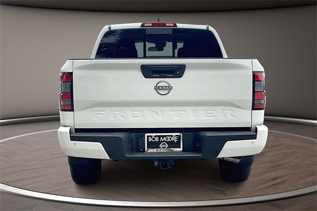 2025 Nissan Frontier SV photo 4